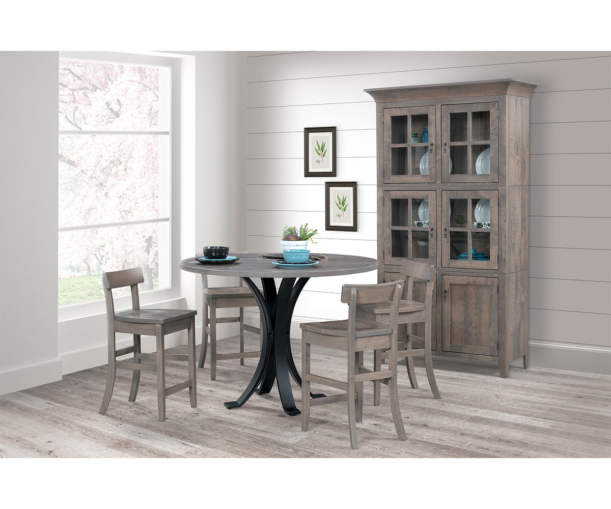 Lakeside Hutch - Image 2